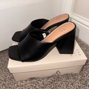 a new day Black Square-Toe Block Heel Mules